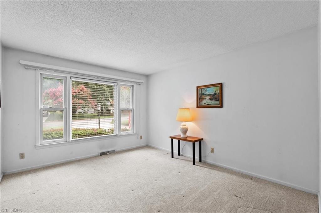 1404 Woodgreen Drive