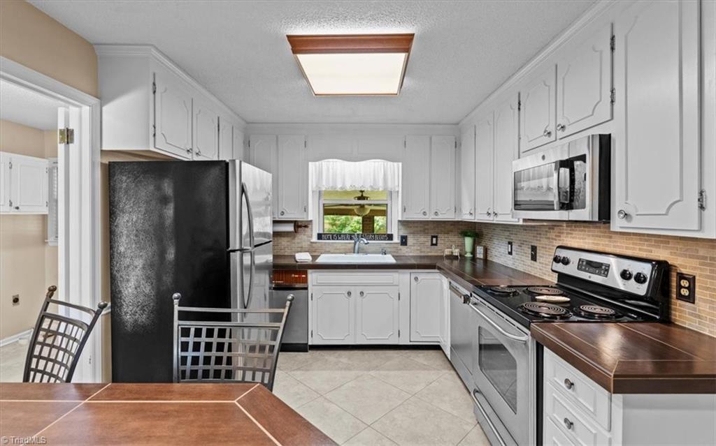 1404 Woodgreen Drive