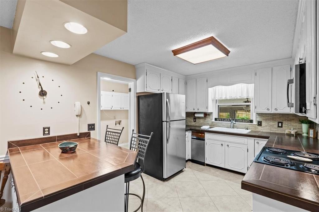 1404 Woodgreen Drive