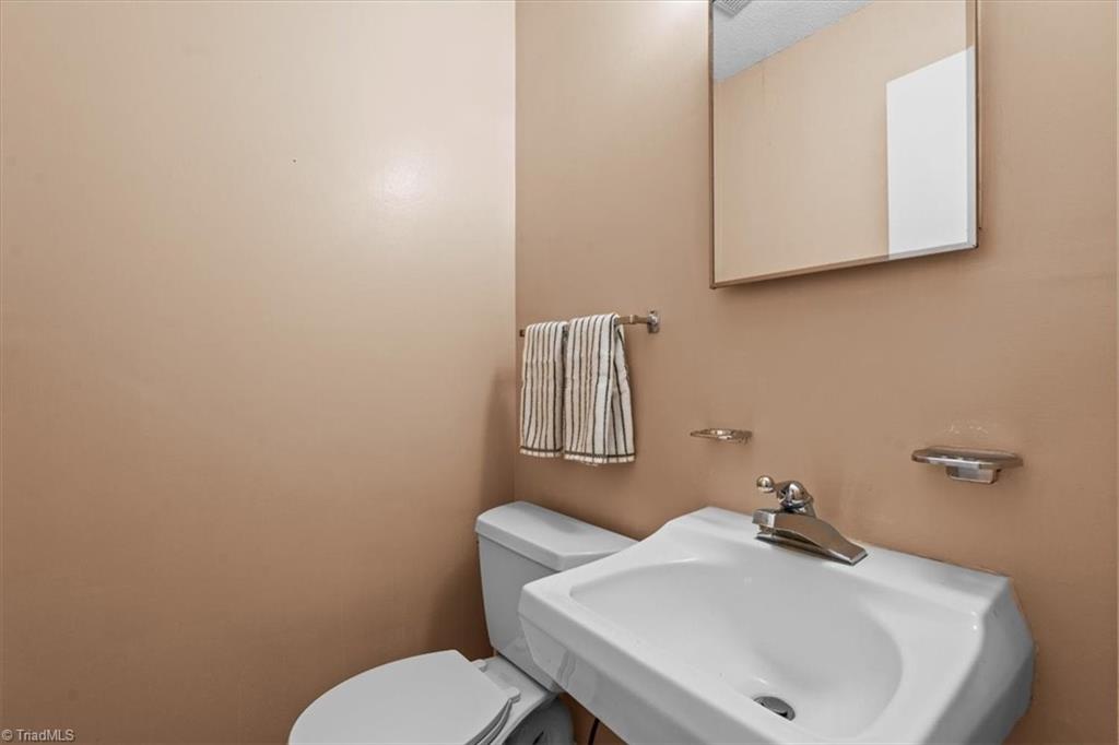 1404 Woodgreen Drive