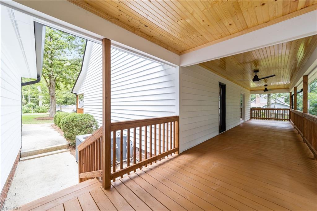 6824 Taylor Woods Lane