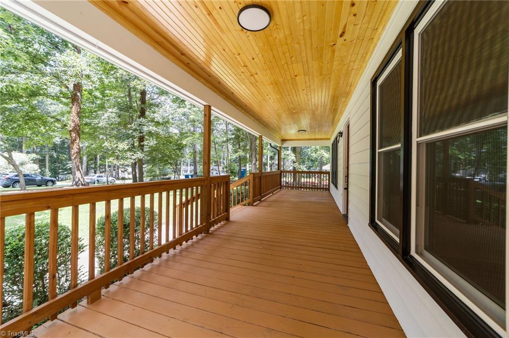 6824 Taylor Woods Lane