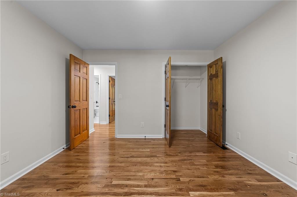 6824 Taylor Woods Lane