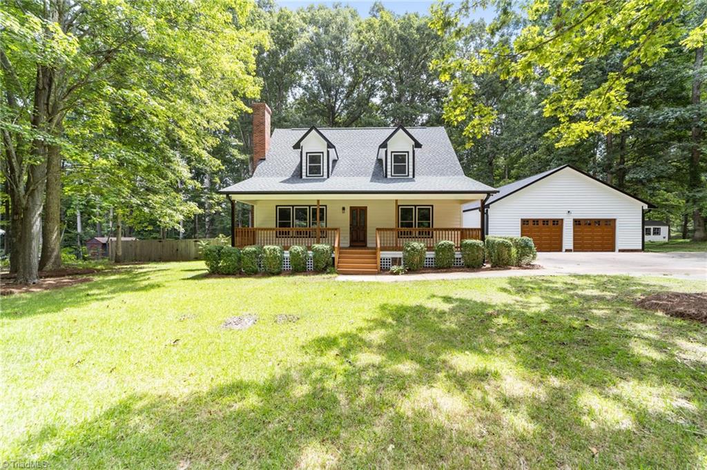 6824 Taylor Woods Lane