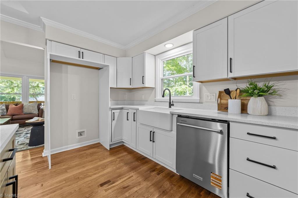 6824 Taylor Woods Lane