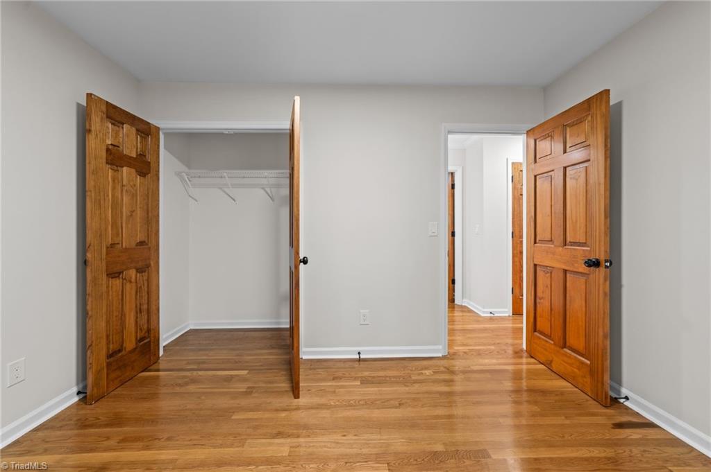 6824 Taylor Woods Lane