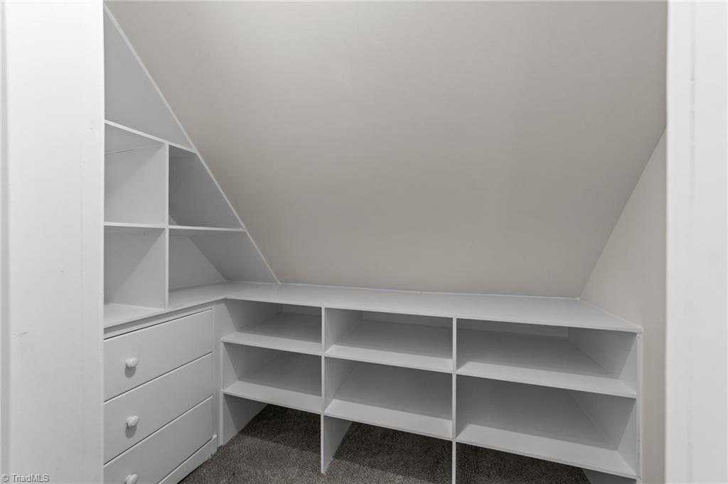 6824 Taylor Woods Lane