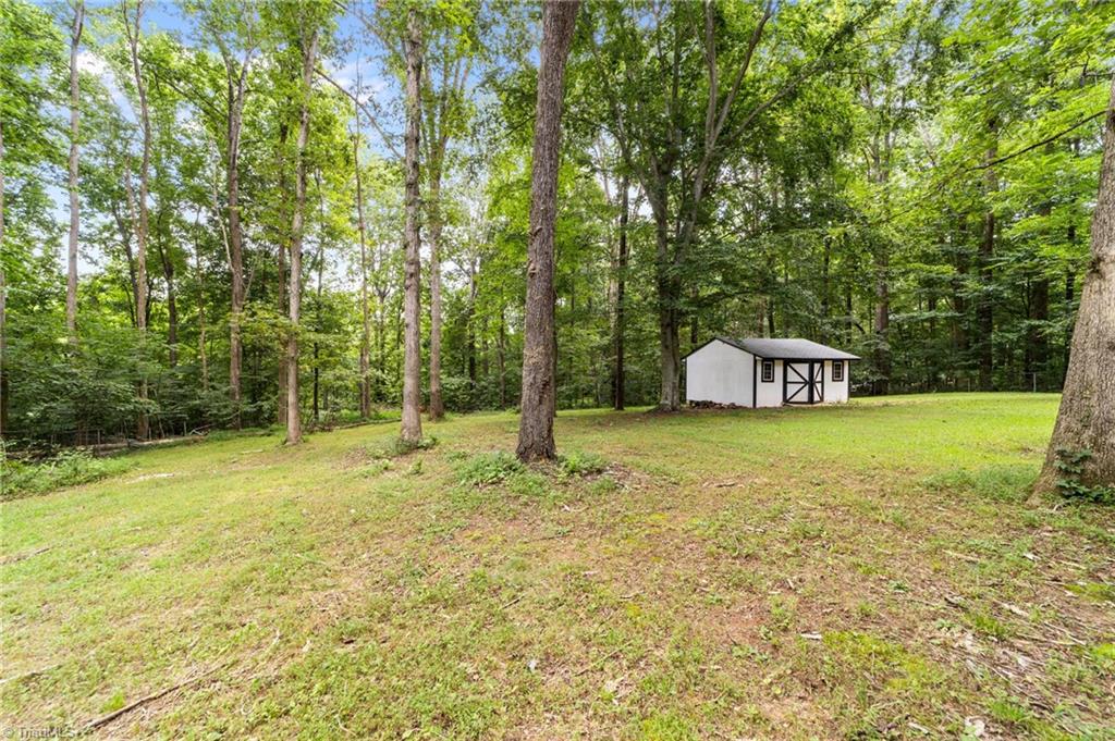 6824 Taylor Woods Lane