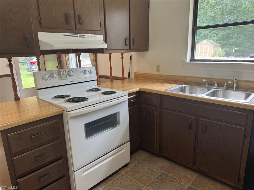 5320 Lake Woussicket Road