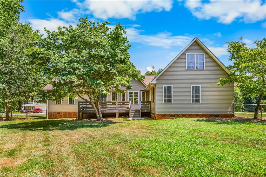 1184 Kingsway Drive