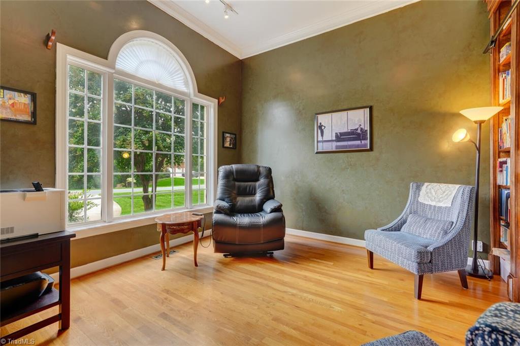 200 James Doak Parkway