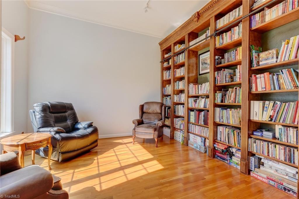 200 James Doak Parkway