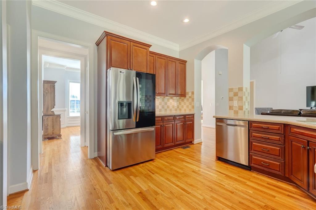 200 James Doak Parkway