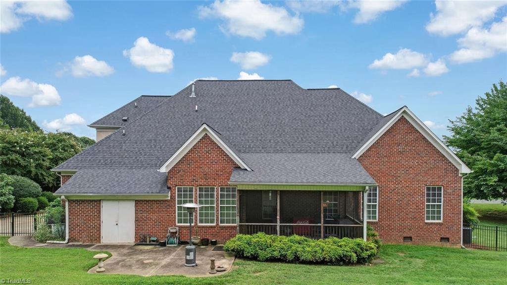 200 James Doak Parkway