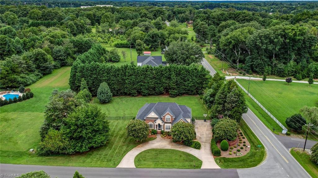 200 James Doak Parkway