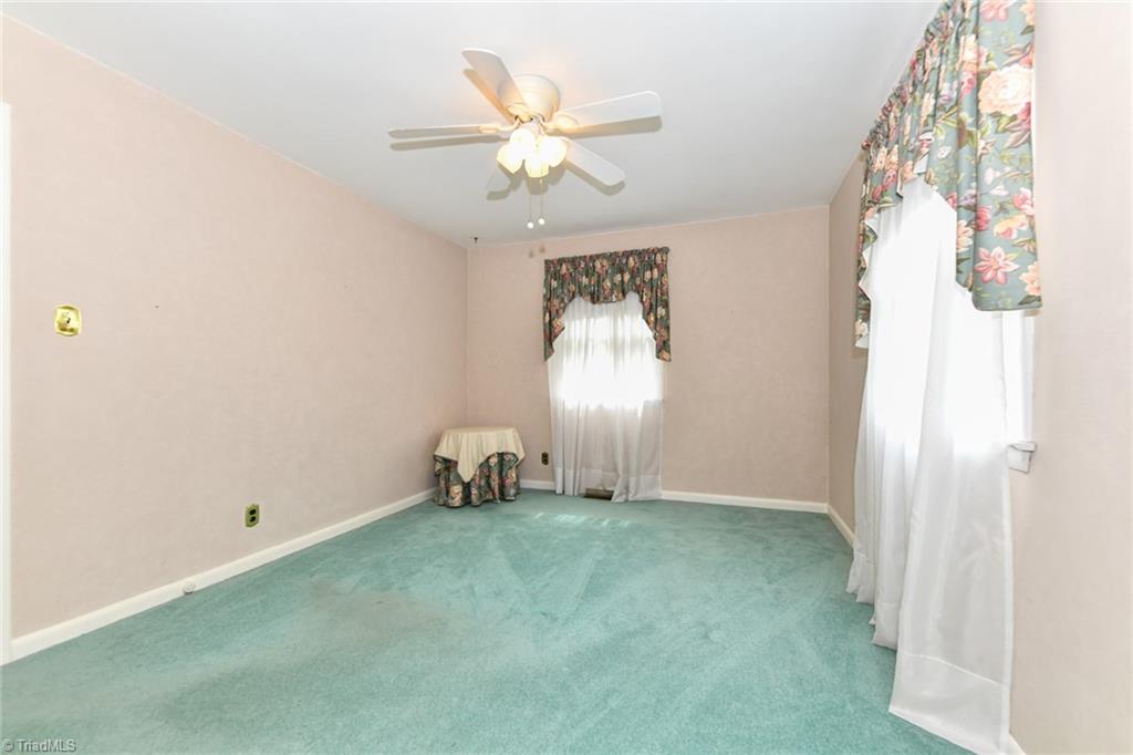 2702 Holly Drive, Greensboro