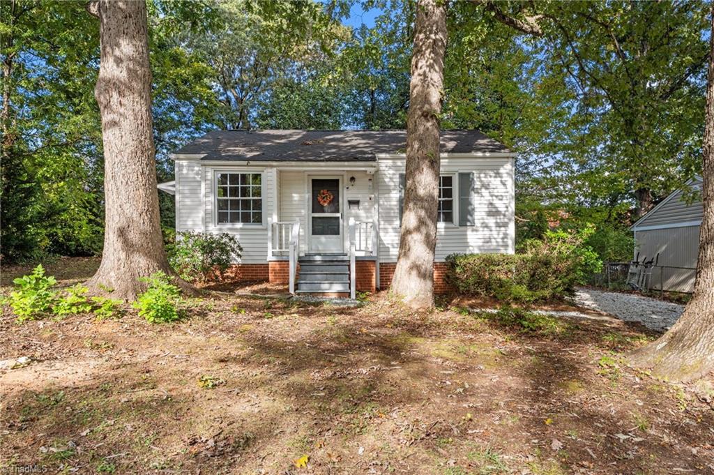 2732 Stratford Drive