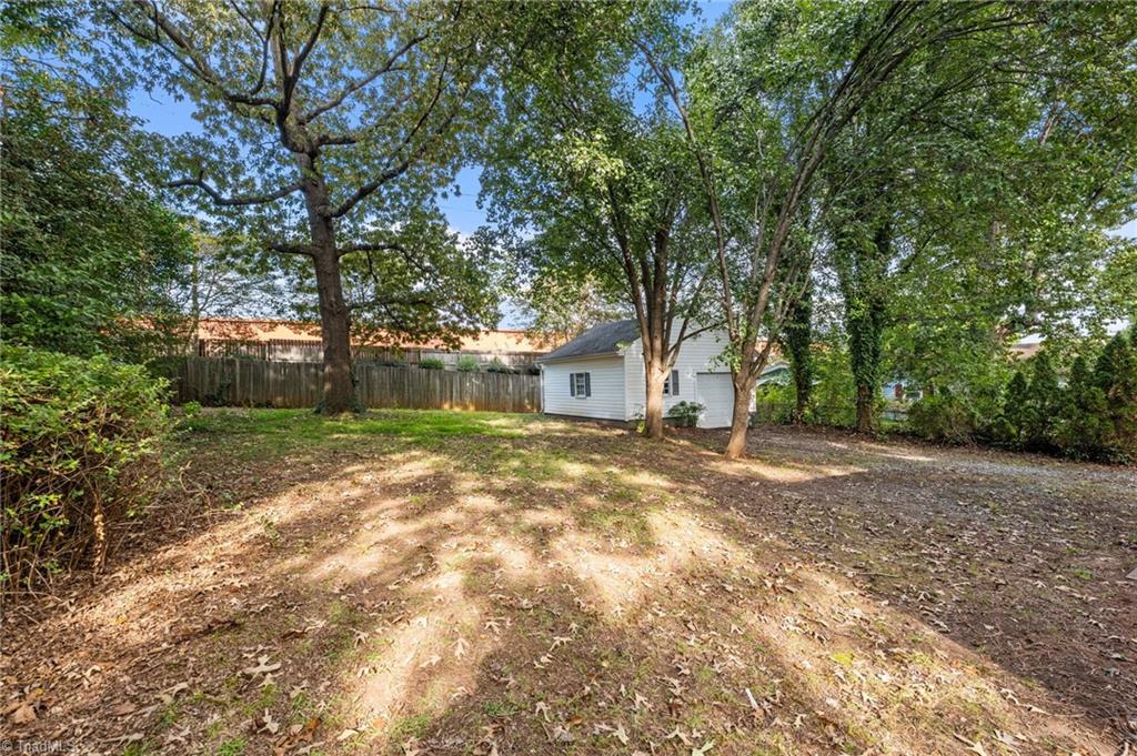 2732 Stratford Drive