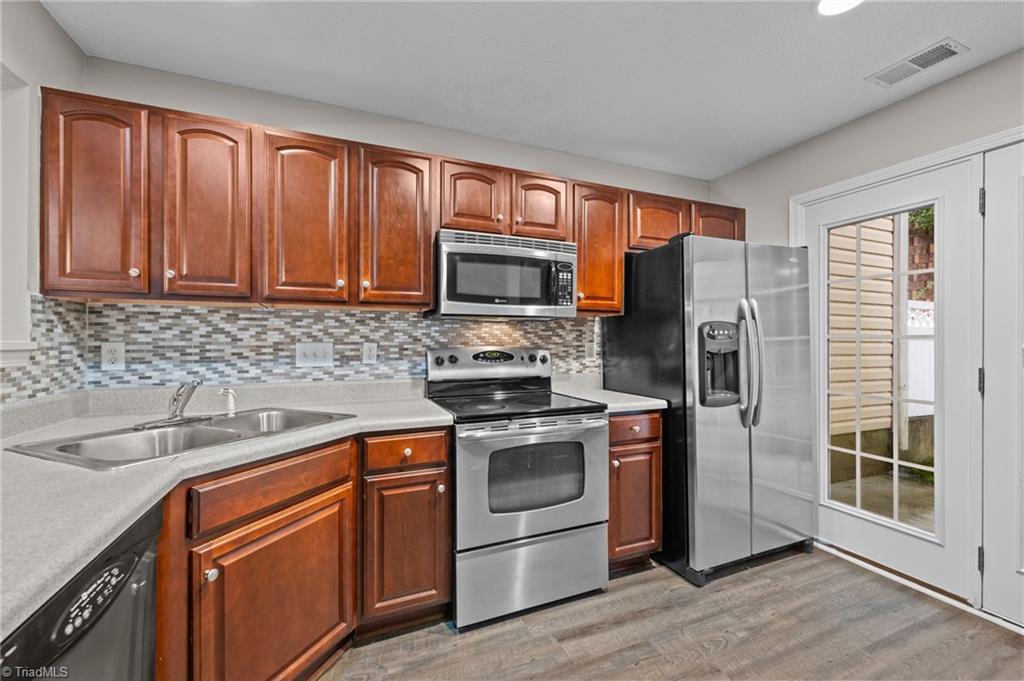 1925 Freedom Gate Drive