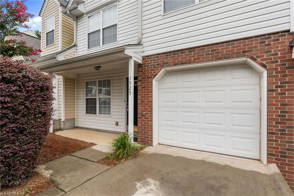 1925 Freedom Gate Drive