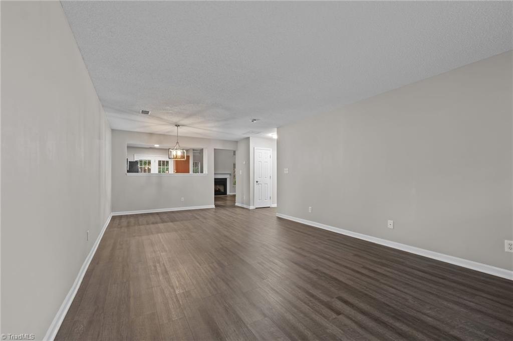 1925 Freedom Gate Drive