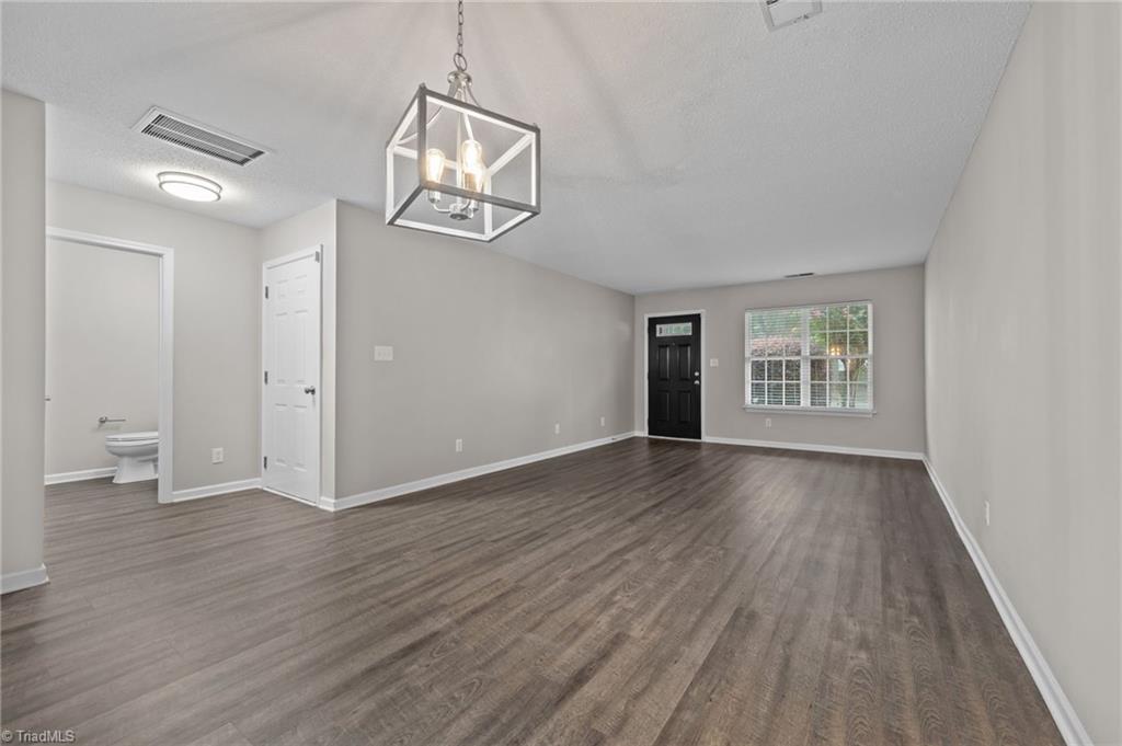 1925 Freedom Gate Drive