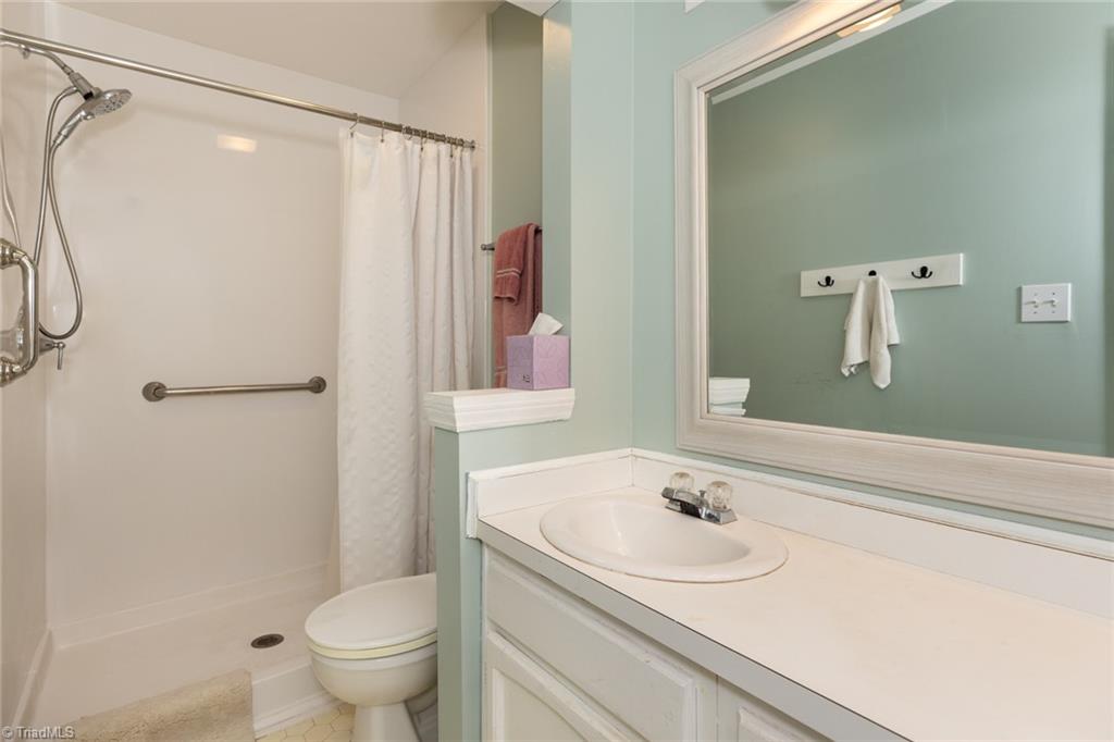 5121 Lawndale Drive # G