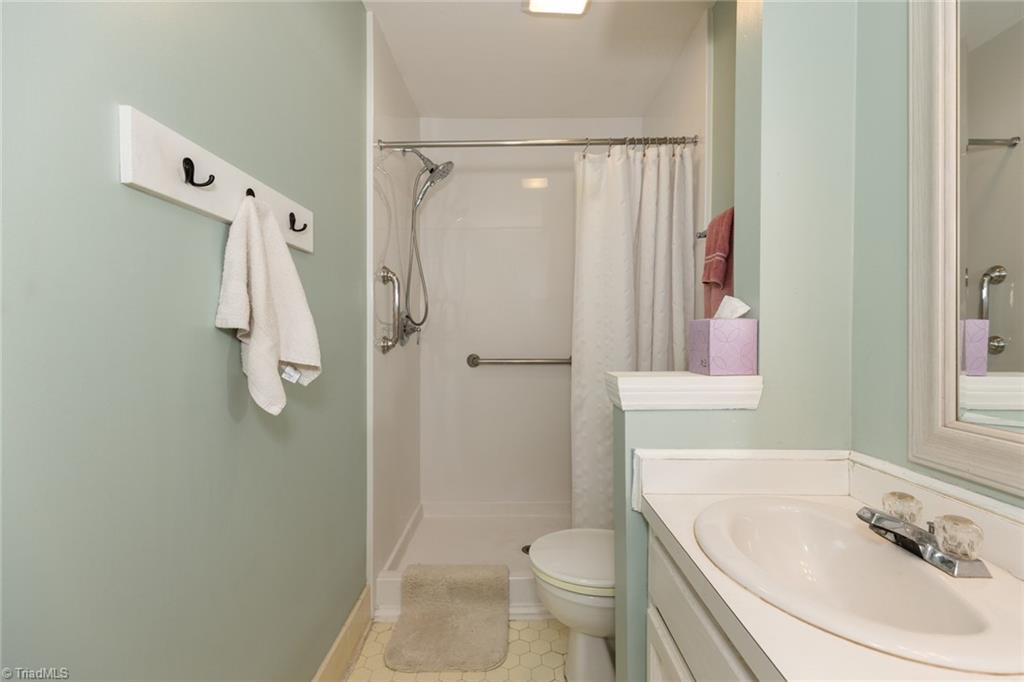 5121 Lawndale Drive # G