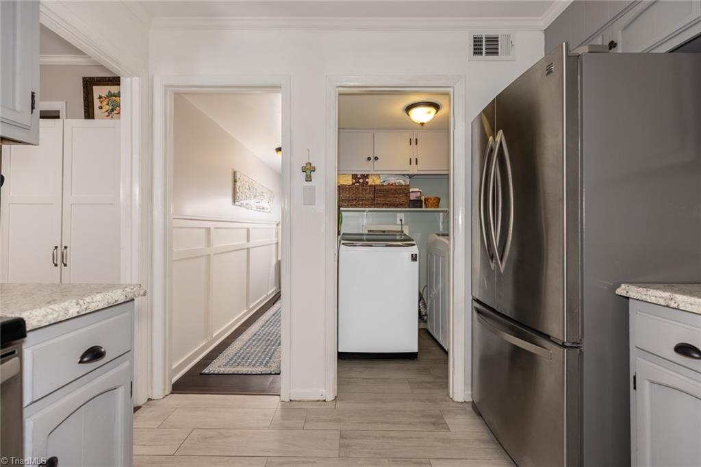 5121 Lawndale Drive # G