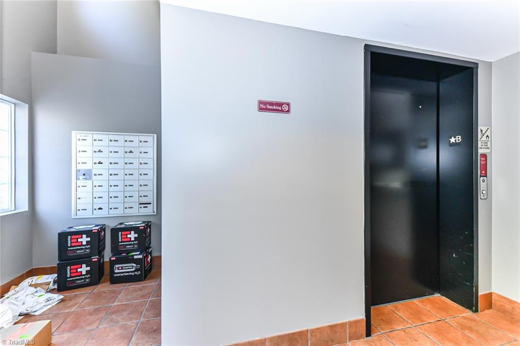 360 Elm Street # 304