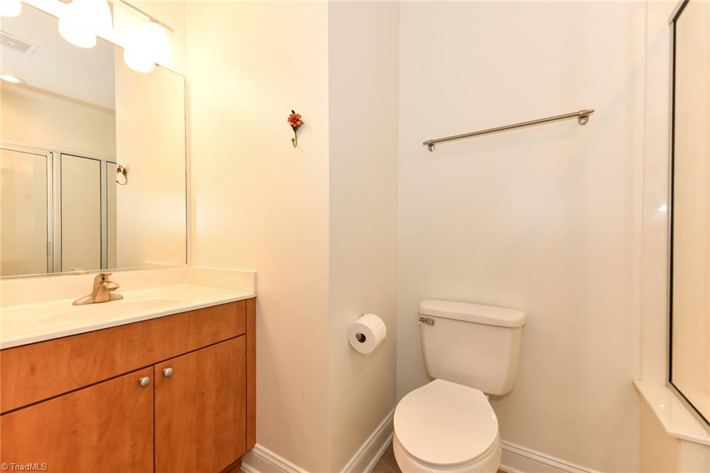 360 Elm Street # 304