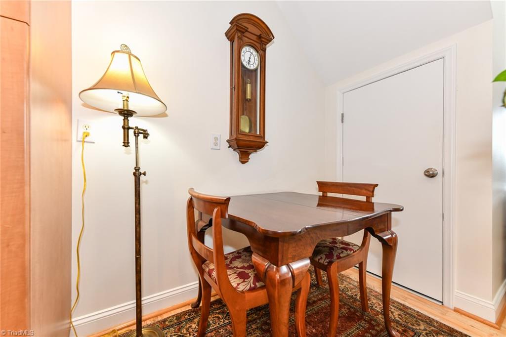 360 Elm Street # 304