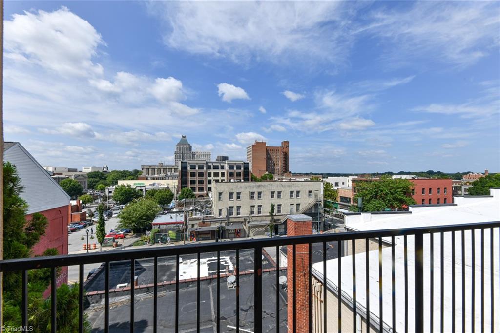 360 Elm Street # 304