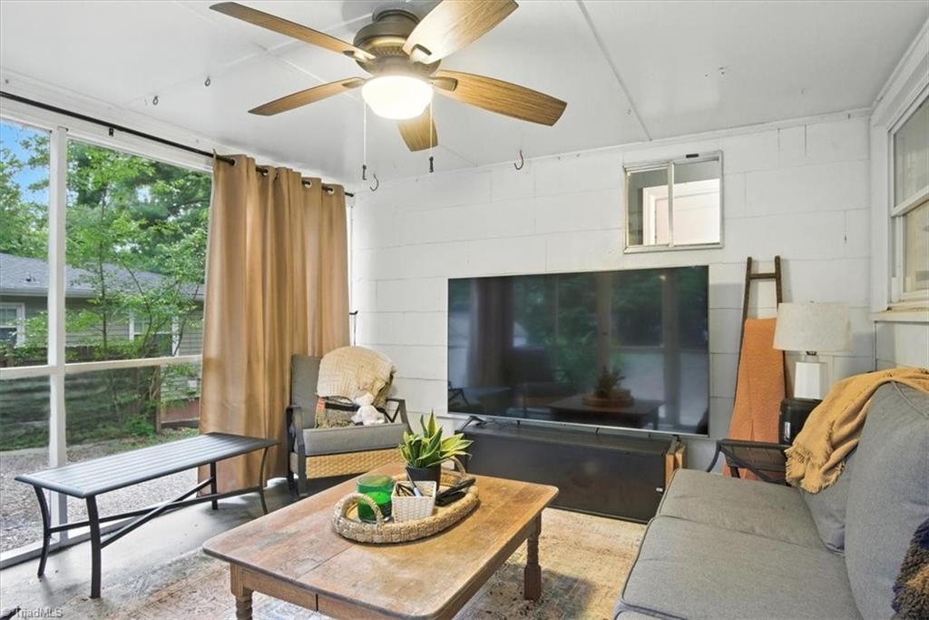 2610 Stratford Drive