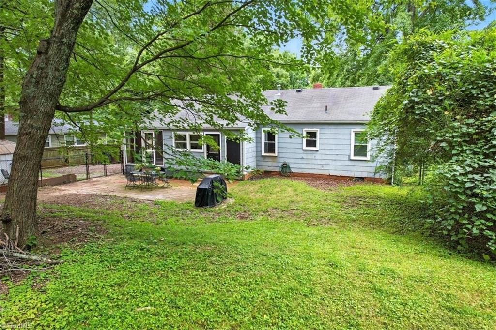 2610 Stratford Drive