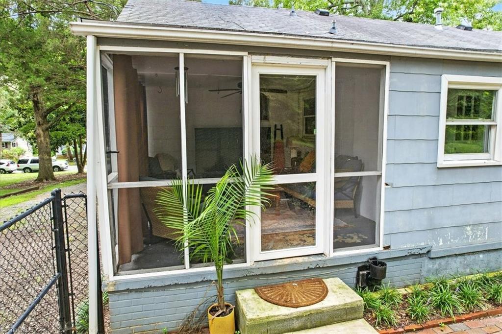 2610 Stratford Drive