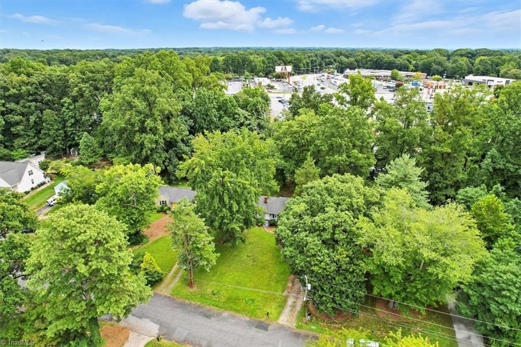 2610 Stratford Drive