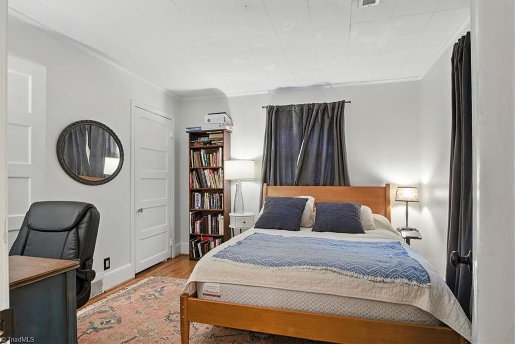 2610 Stratford Drive