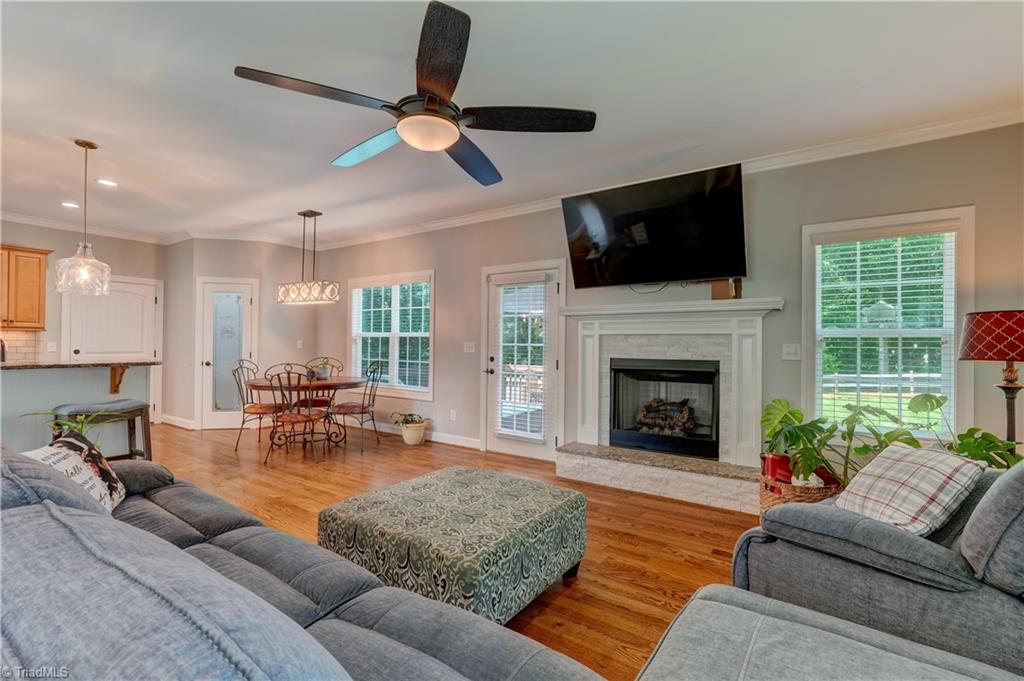 6121 Heathbrook Lane