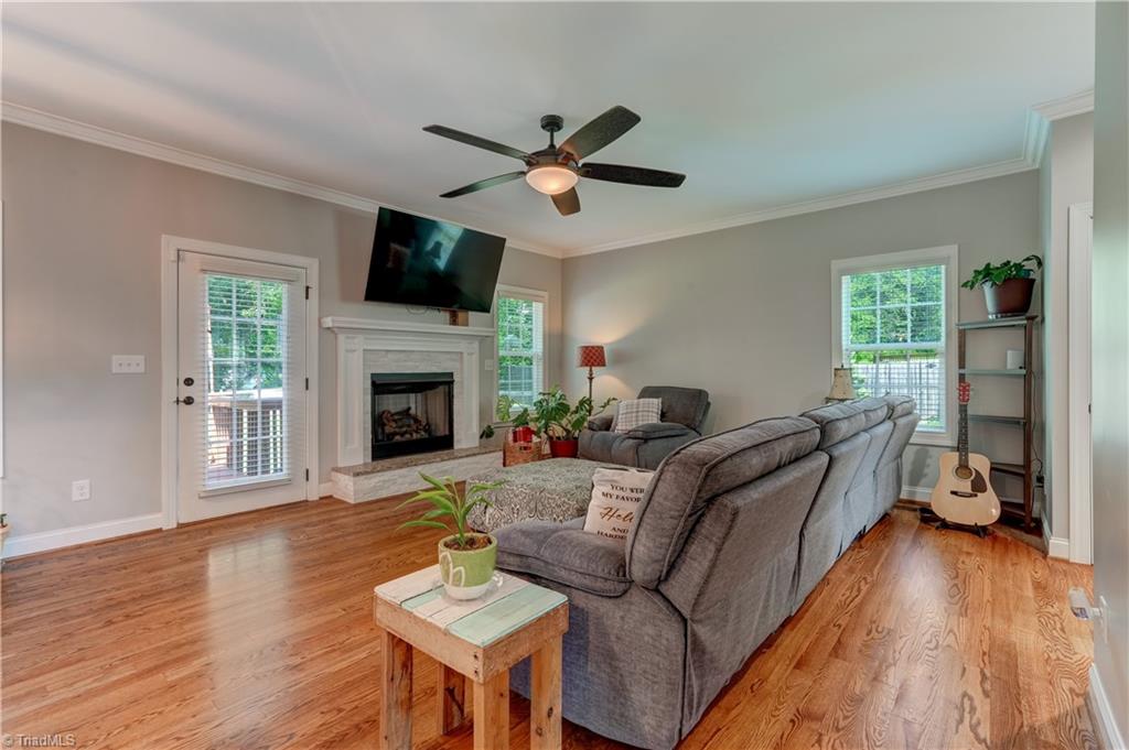 6121 Heathbrook Lane