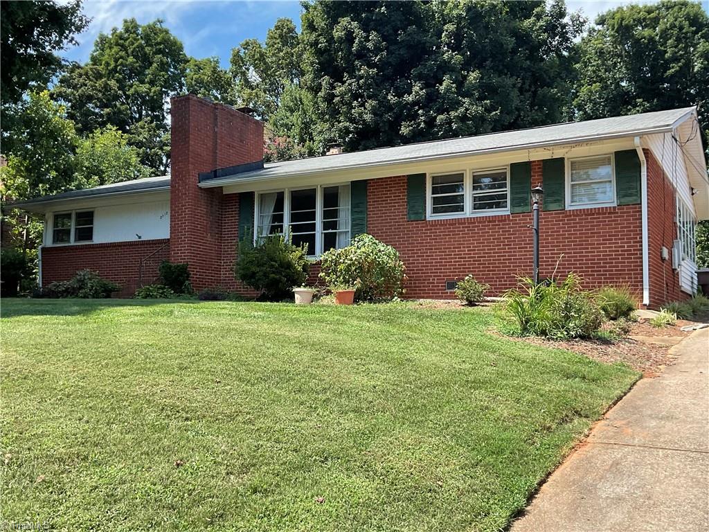 2912 New Hanover Drive