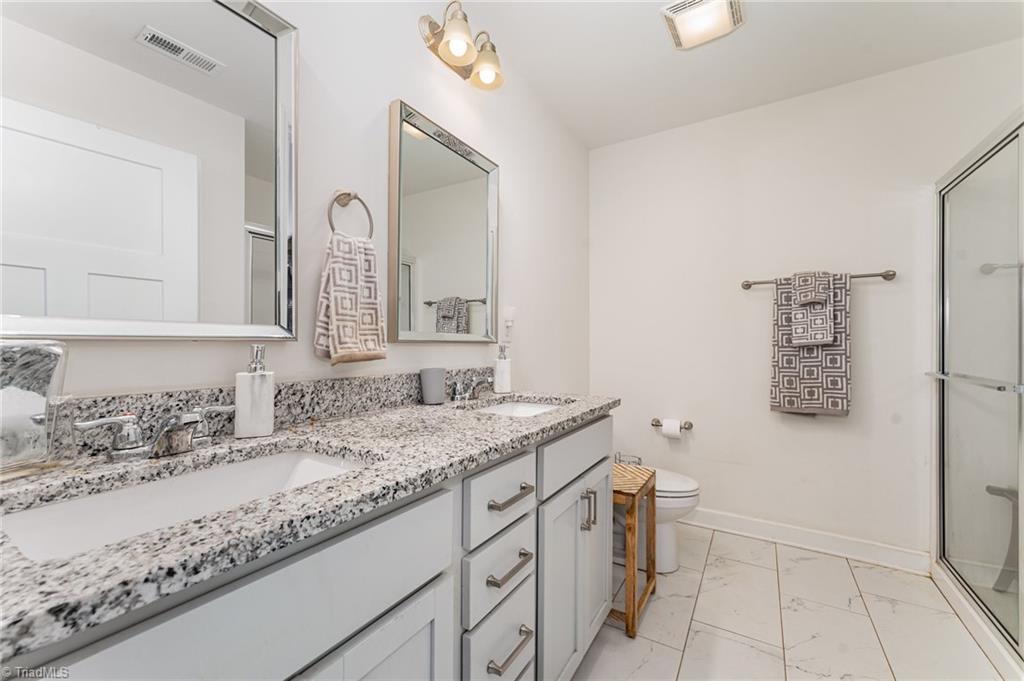 5404 Choyce Court, Winston-Salem