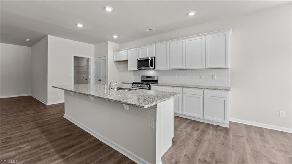116 E Holly Oak Way