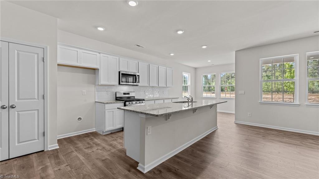 116 E Holly Oak Way