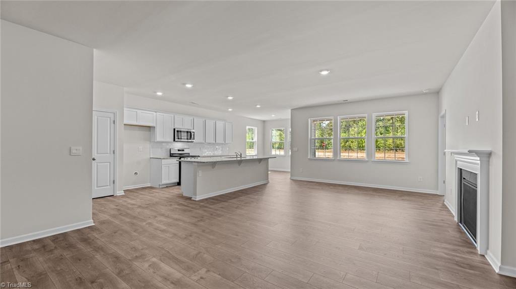 116 E Holly Oak Way