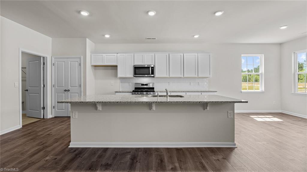 116 E Holly Oak Way
