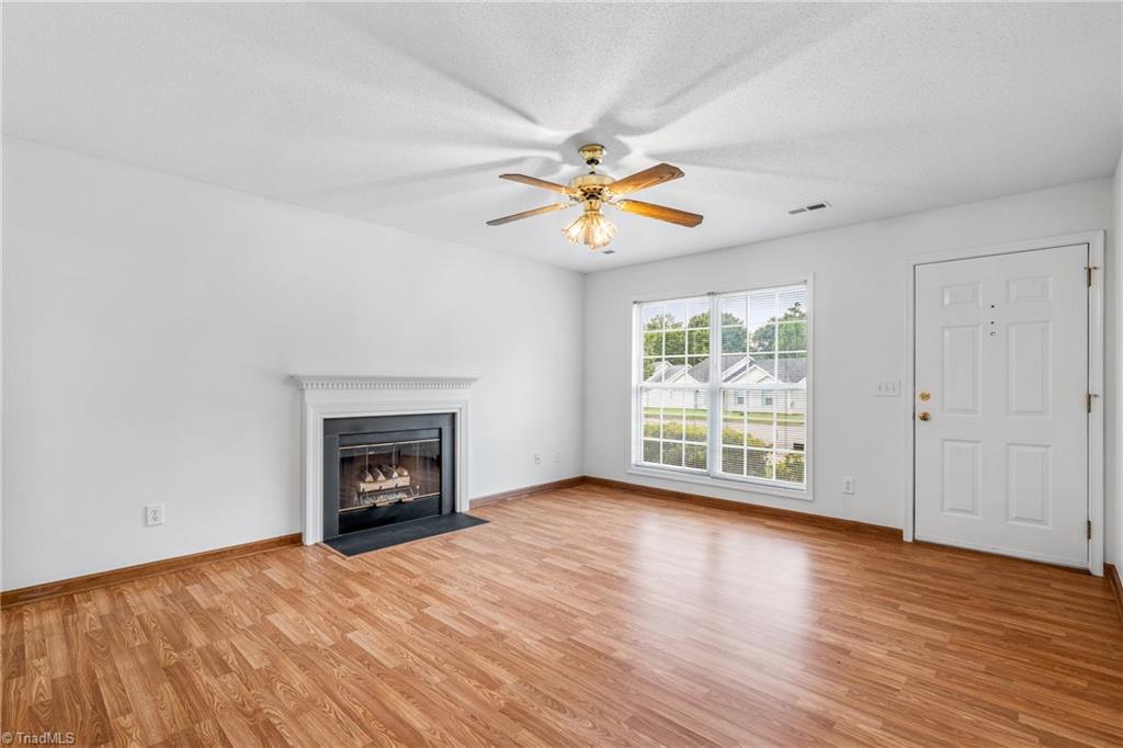 6910 Oak Bend Trail