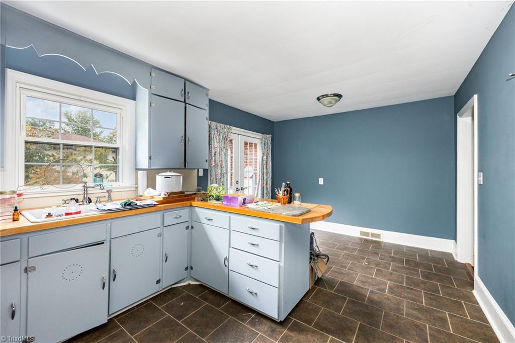 2310 Richardson Drive