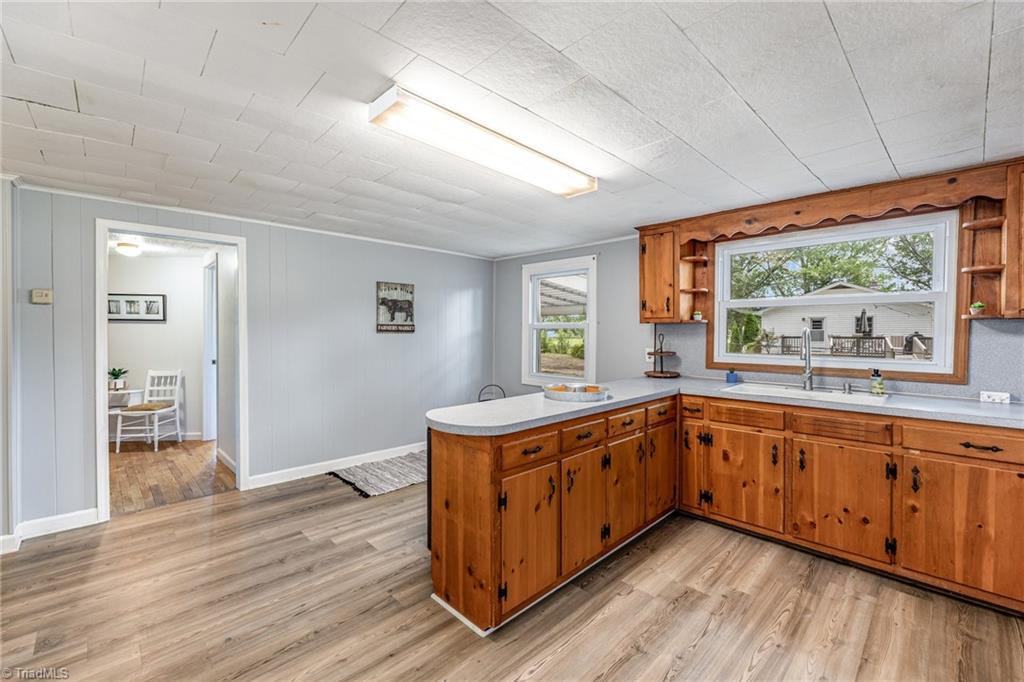 2180 Mayfield Road