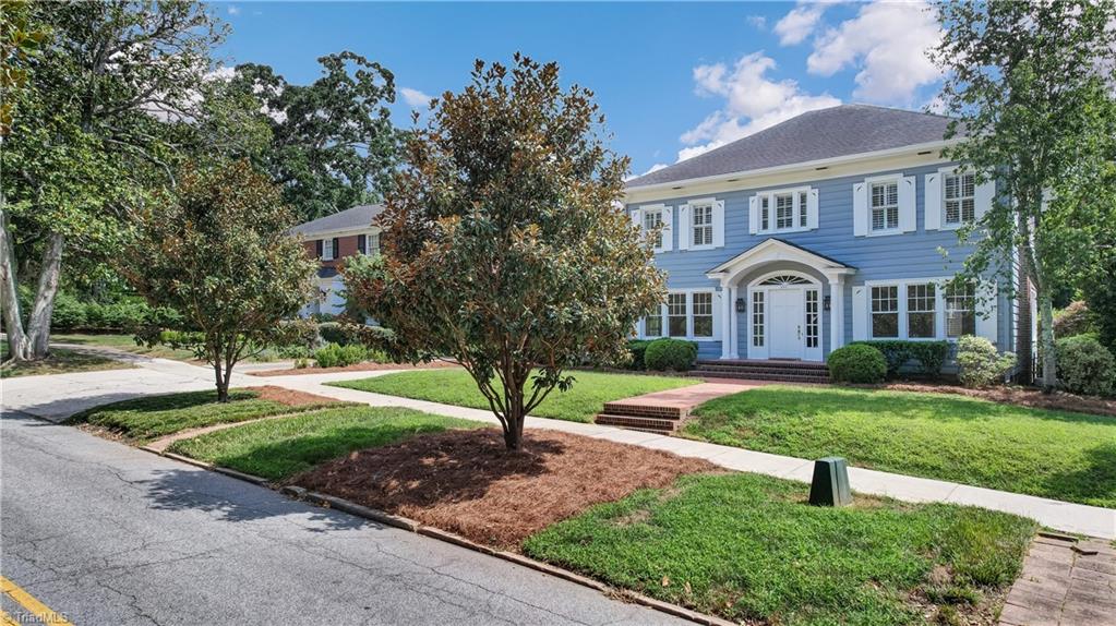 209 W Bessemer Avenue